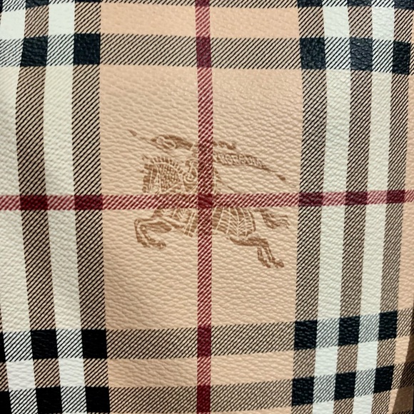 **SOLD**Authentic Burberry large tote bag - Picture 2 of 9